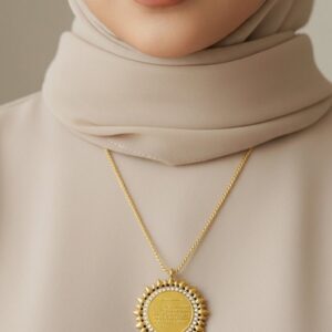 Güneş Kolye - Ayetel kürsi - Çelik Altın Kaplama, Şık ve Manevi Takı, Nazar Koruyucu Aksesuar