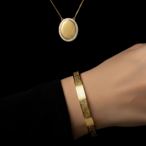 Taşlı Oval Kolye ve Ayetel Kürsi Bileklik Seti Gold Çelik Takı